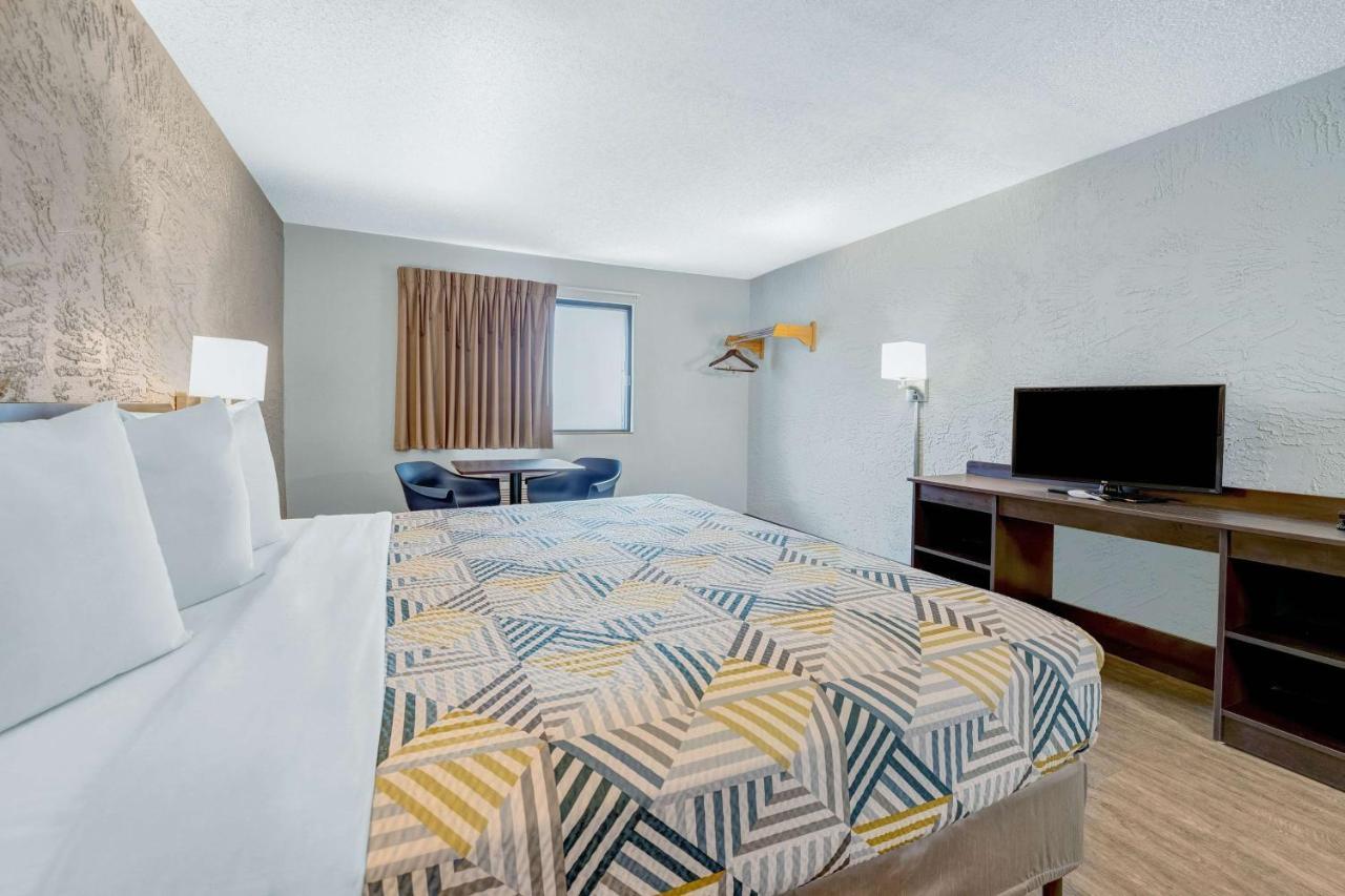 Motel 6-Elk Grove Village, Il - O'Hare Exteriör bild