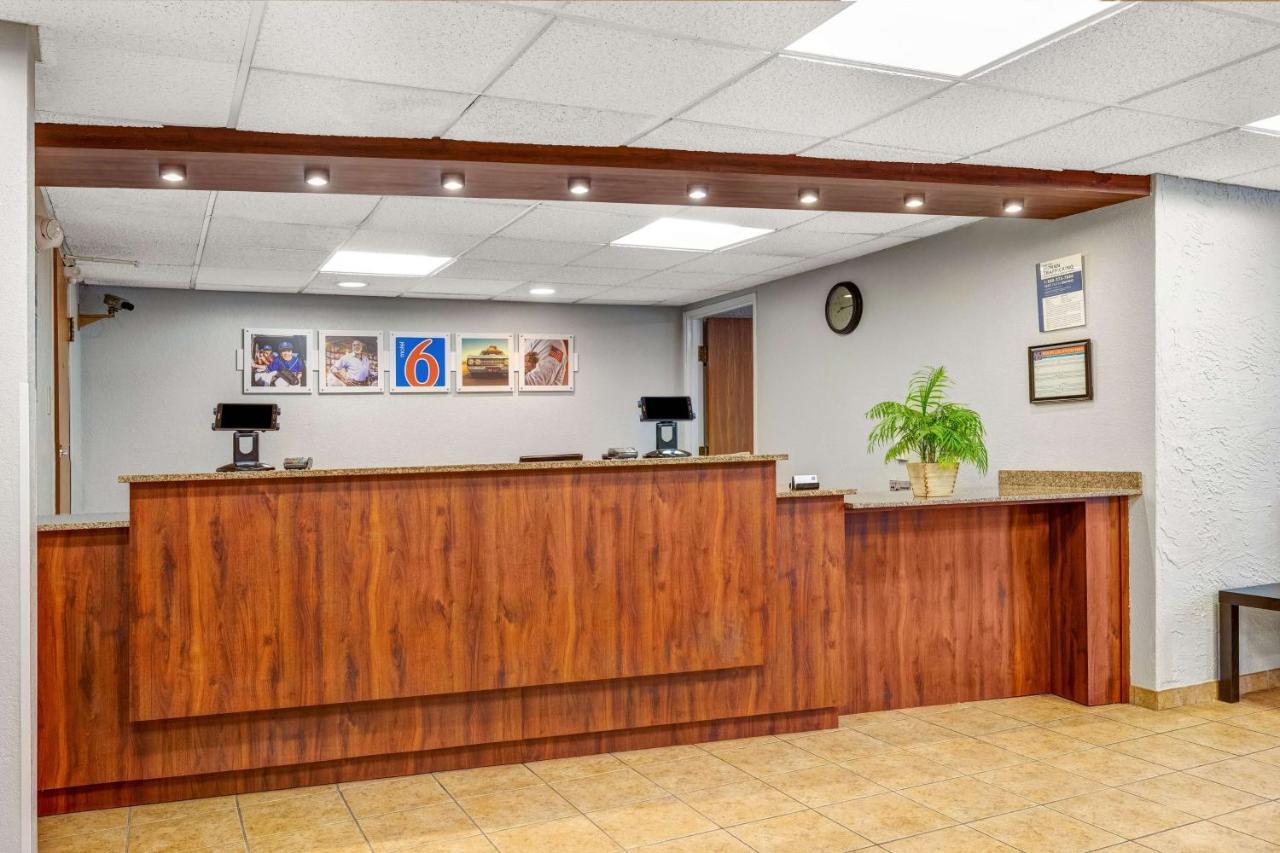 Motel 6-Elk Grove Village, Il - O'Hare Exteriör bild